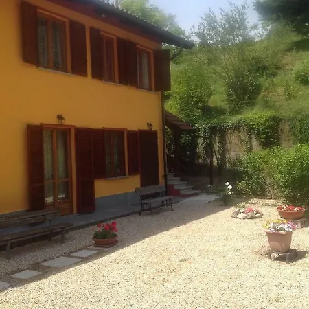 Ca' Giulio B&B 몬칼리에리